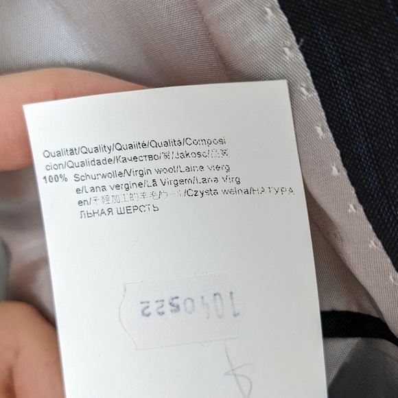 Hugo Boss dark blue striped 100% virgin wool blazer size 44L - Picture 10 of 11